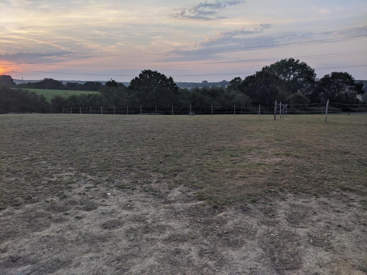 Foxhill Lodges Canterbury Buitenkant foto